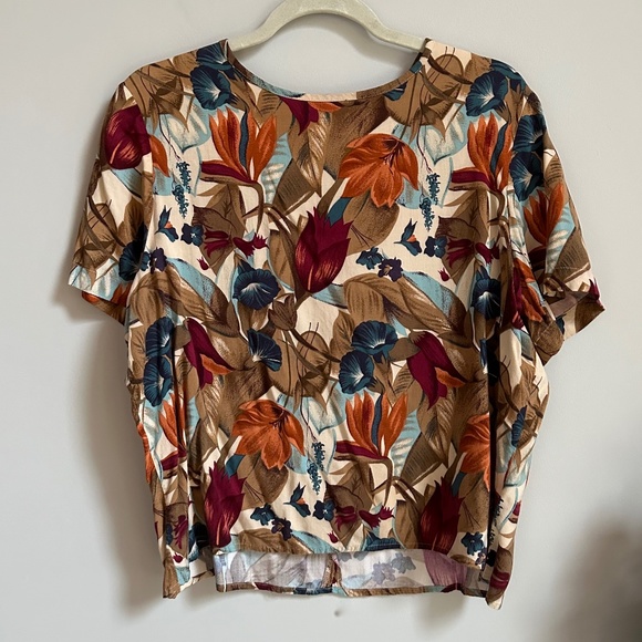 Vintage Autumn Floral Cropped Blouse - Picture 3 of 8